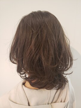 ヴィサージュ(VISAGE) ミディアムレイヤー