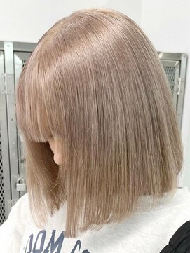 ウィコ 新宿(WICO) ミルクティーベージュ[新宿駅/大人ガーリー/チョコレート]