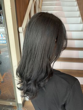 アヴァンス 天王寺店(AVANCE.) ブルーブラック×透明感