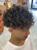 マキシム ナカイ(MAXIM NAKAI)&nbsp;外国人風ハードスパイラルパーマハイブリーチメッシュキャップ