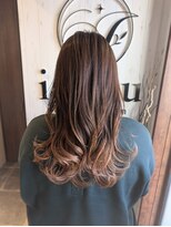 イコウヘアデザイン(icou hair design)&nbsp;ミルクティーベージュのグラデーションカラー☆