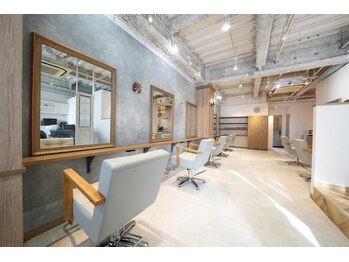 tocca hair&treatment 赤羽店【女性スタイリスト専属サロン】