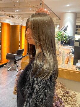 エイゾー(EIZO) 明るめオリーブカラー