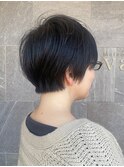 春夏テイストな黒髪レイヤーショート