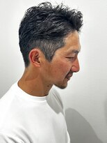 ヒュイル バイ ニアウ(Hwyl by Niau) メンズビジネスパーマニュアンスパーマスパイラルパーマ