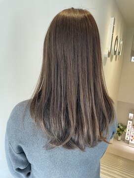 ジュール くずは駅前(Jour) ベージュカラーロングスタイル