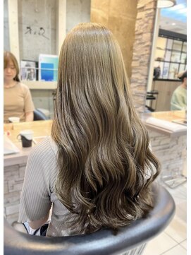 ヘアアンドメイク シークネクスト(HAIR&MAKE SeeK NEXT) オリーブベージュ