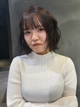 レイヤーボブ×ウェーブ巻き 大人ガーリー