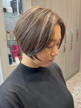 エリマバイフィフス 調布(elima by fifth) 調布白髪ぼかしレイヤーボブベージュアッシュグレージュカラー