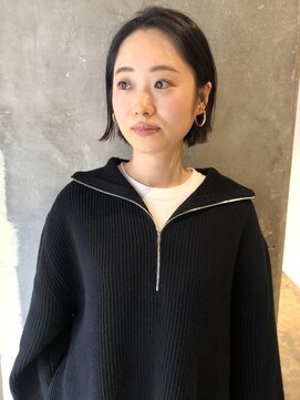 ハマモト ラフ感のあるショートボブ