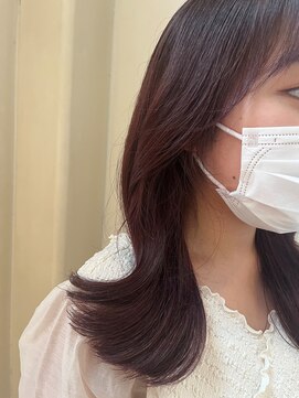 フラット(flat) ２０代ピンクブラウン/韓国風/アディクシー/髪質改善