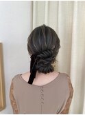 ローボンアレンジ　アップヘア　シニヨンアレンジ　参列ヘア