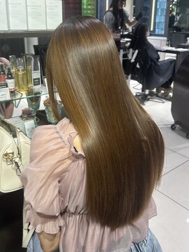 フォルテ 横浜店(FORTE) ニュアンスカラーグレーベージュレイヤーカットオリーブベージュ