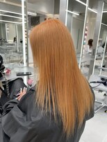 アールプラスヘアサロン(ar+ hair salon)&nbsp;【新宿/新宿三丁目/ダブルカラー/ハイトーン/コーラルオレンジ】