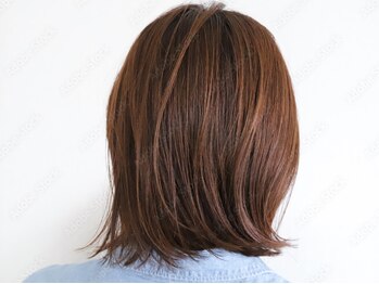 カラニ(kalani)の写真/【新規ベーシックカラー(リタッチ)¥2800】毎月通えるお手頃価格。白髪染め、もっと手軽に輝く髪色へ。