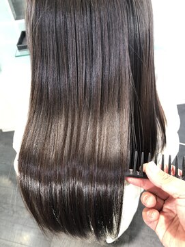 アーク(ARC+) 髪質改善/酸性縮毛矯正/ロングヘア２０代３０代４０代艶髪