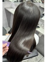 スライバイリアオオサカ(Sly By Ria OSAKA)&nbsp;髪質改善/縮毛矯正/酸性ストレート【梅田】【大阪】