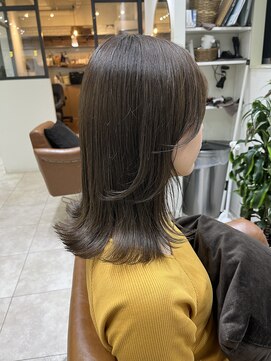 アオ 横浜(a-o) オリーブグレージュ