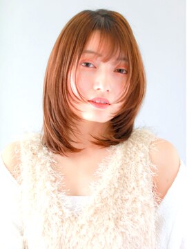 ガリカ 渋谷(Gallica) レイヤーボブ×シースルーバング×ミルクティーベージュ