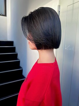 カート バイ デコ(Kurt by DECO) 【ERIKA】おさまりの良いストレートボブ