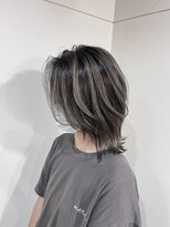 ドライブ(drive)&nbsp;バレイヤージュ　グレーカラー グレージュカラー レイヤーカット