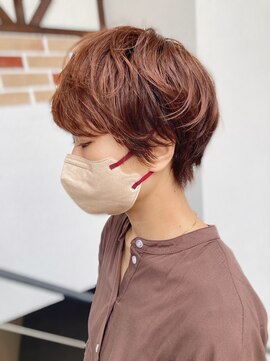 ヴァロ(Valo) 束感ショート／大人可愛い/イメチェンヘアスタイル/秋冬