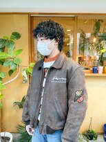 シツ(situ) 野暮ったパーマ