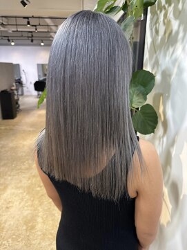 メリー オオサカ(Merly Osaka) 色落ち重視のグレーカラー_white gray ash_