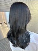 ツヤ髪スタイル ウェーブヘア オリーブカラー
