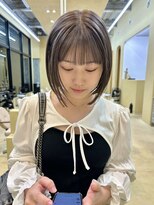 スニュウ(snuw)&nbsp;【snuw_hotaru】ブリーチカラーミルクティカラーボブ