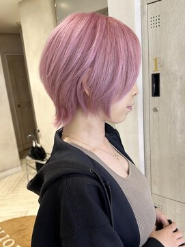 ユーフォリア 銀座(Euphoria) ウルフ/ウルフカット/ミニウルフ/レイヤーカット担当岩崎