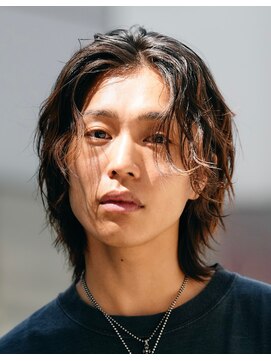 レタッチ バイ フィフス 天神大名(RETOUCH by fifth) スパイラルパーマメンズパーマメンズヘアセンターパート束間