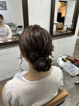 プライズ アイリス 池袋東口店(prize Iris) ヘアセット/シニヨンヘアアレンジ/アイコン撮影プロフィール撮影