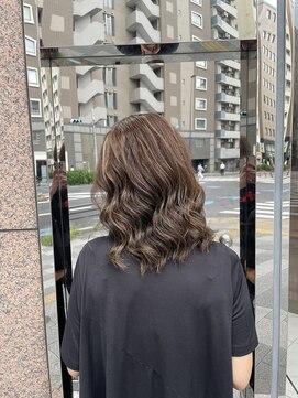 アッシュ 茗荷谷店(Ash) 白髪ぼかしハイライト