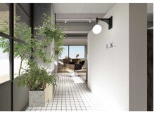 スパ アンド ヘアーサロン I.Kの雰囲気（クセ毛を抑えに効果的な植物染め毛髪診断士が厳選したヘナ＆蓼藍）