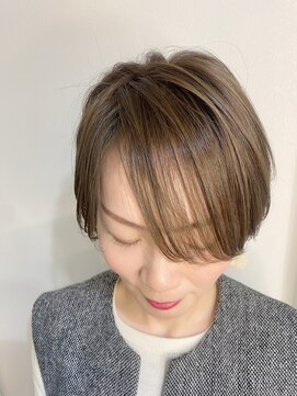 シャロンマルヤマ(SHARON maruyama) 前下がりショートボブ×グラデーションカラー