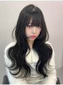 《Kaho》レイヤーカットでトレンドウェーブヘア