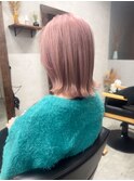 外ハネレイヤーボブ×ペールピンク