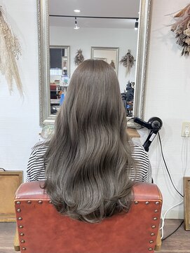 ヘアメイク アンフィ(amphi) 透け感たっぷり透明感グレージュ..~**.