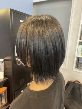 エモ(emo) ショートウルフカット