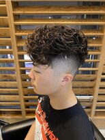 ワークス 下北沢(WORKS) スキンフェード バーバーハードパーマ