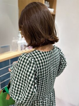 オーシャン(Ocean) 外ハネボブ ブラウンベージュ レイヤー 30代40代 艶髪 髪質改善