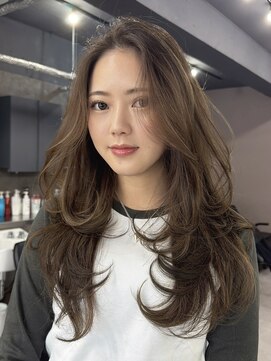 レブ 四条烏丸(Reb,) バタフライレイヤー/ハッシュカット/ミディアム/ブリーチなし