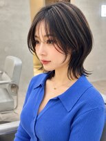 ダブルトーキョー シブヤ(W-TOKYO SHIBUYA)&nbsp;360°小顔に見えるウルフハイライトハッシュカット20代30代40代