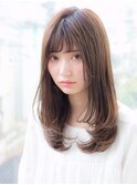 顔まわり軽めレイヤーのロング