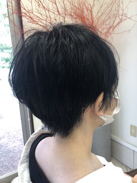 コレットヘア(Colette hair) ショート×大きめピアス