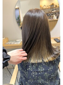 パラゴ(PARAGO.) 《緑橋/城東区/女性サロン》後ろ姿もチラッとおしゃれに♪