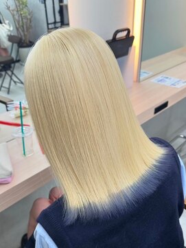 アリープパロット(ALEAP parrot) 派手髪/ホワイトカラー【ALEAP parrot/多賀】