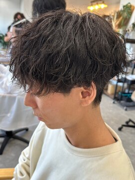 フゥ 宇都宮(FeU) 波巻きパーマメンズパーマメンズヘアツーブロックツイストパーマ
