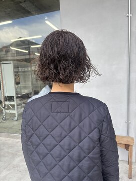 イン(in.) パーマ風くせ毛さんカット